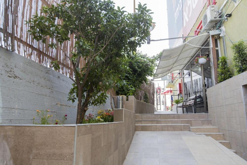 Central Laguardia Hotel Tel Aviv Dış mekan fotoğraf
