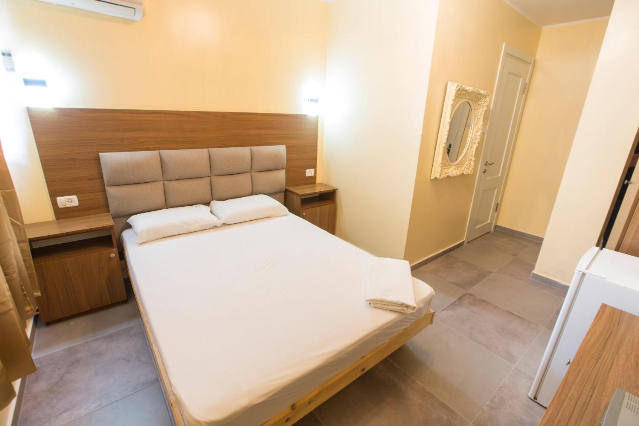 Central Laguardia Hotel Tel Aviv Dış mekan fotoğraf