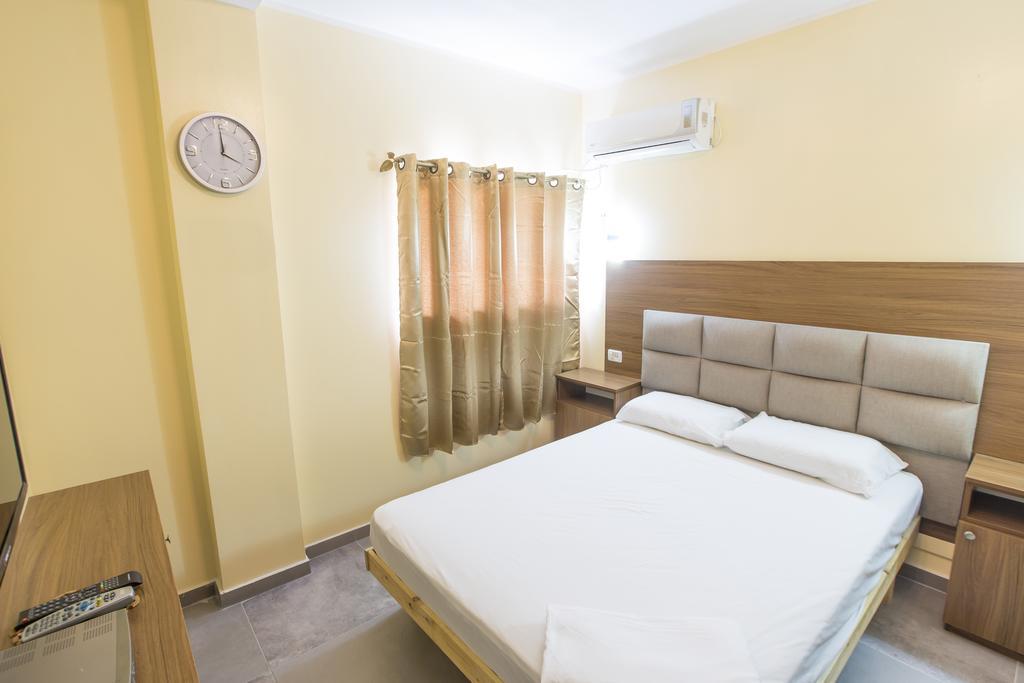 Central Laguardia Hotel Tel Aviv Dış mekan fotoğraf
